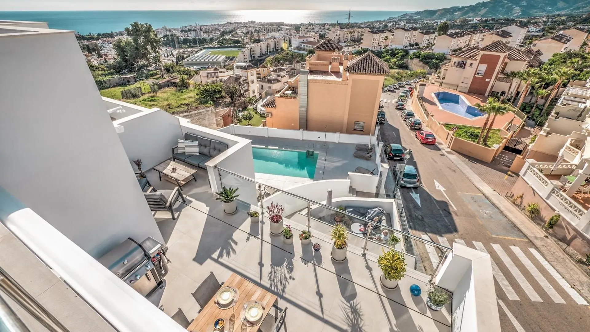 Villa Luxurious Townhouse With View, 3 Terraces And Pool à Nerja
