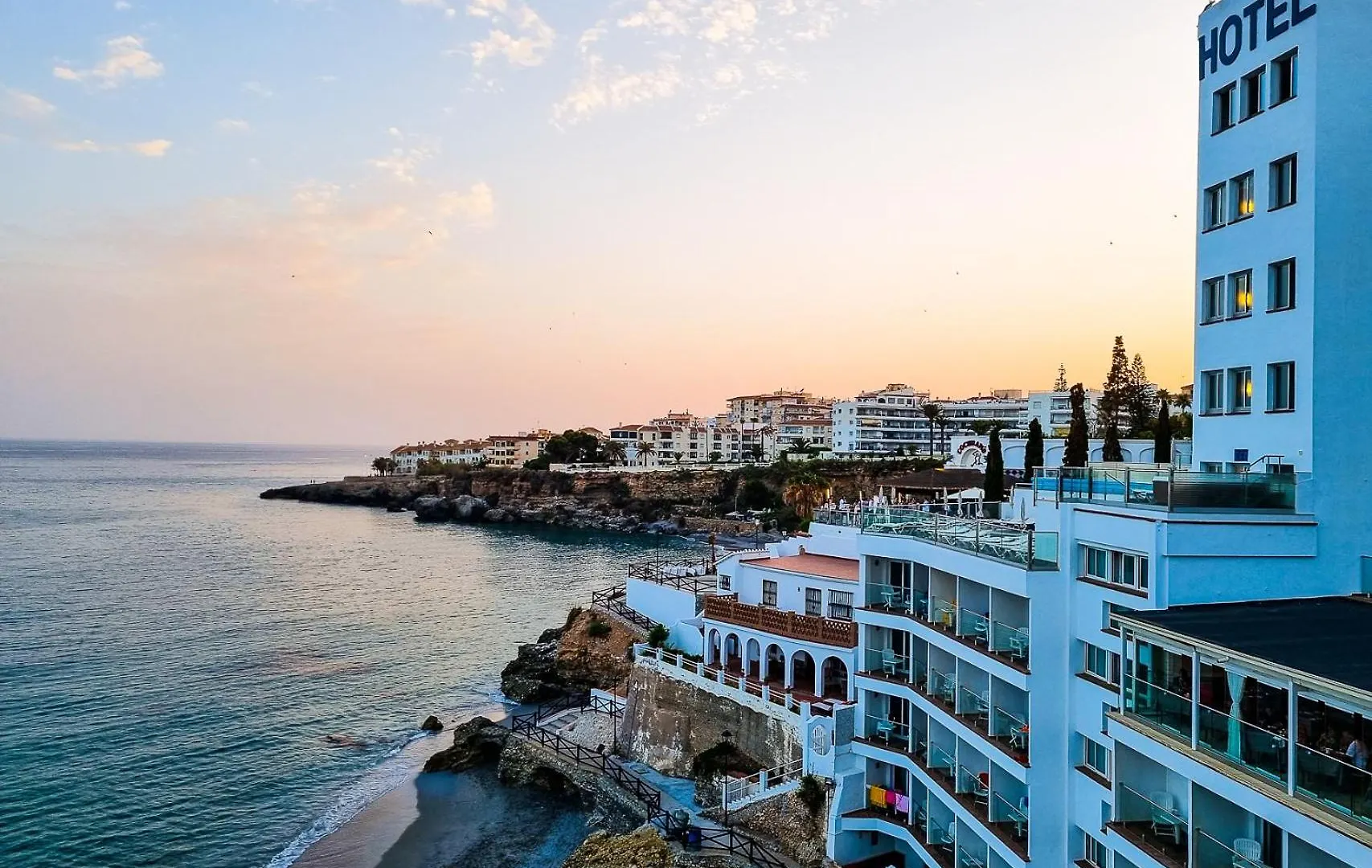 Villa Luxurious Townhouse With View, 3 Terraces And Pool à Nerja 0*,