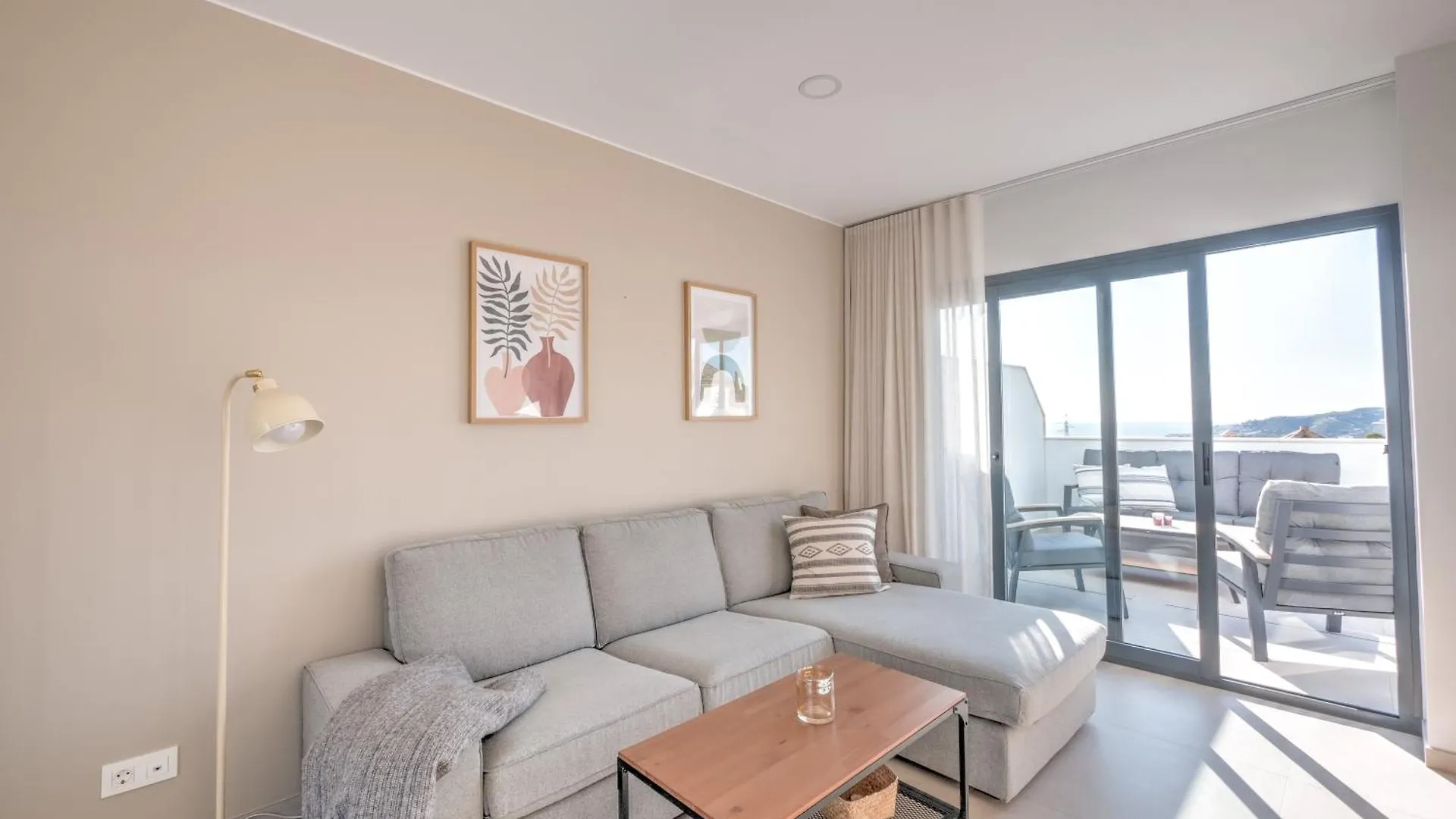 Luxurious Townhouse With View, 3 Terraces And Pool Villa Nerja Holiday home